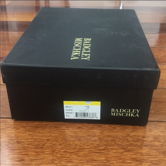 Badgley Mischka bronze heel - Picture 5 of 6